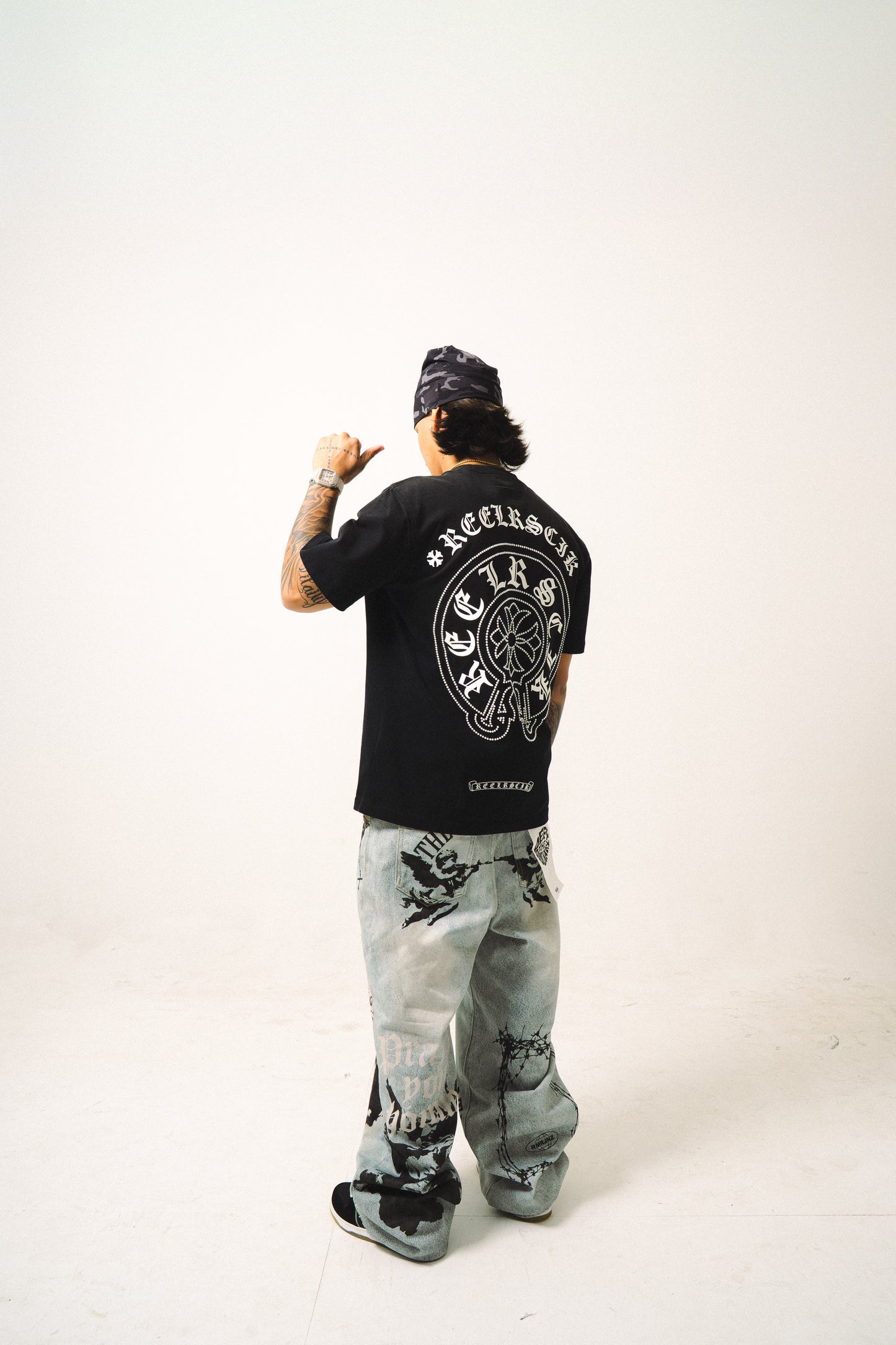 ARMOR PRINTED BAGGY JEANS