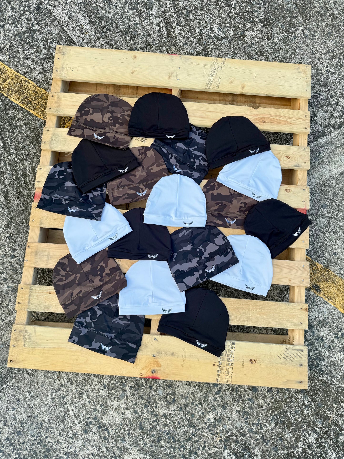 FANTASY SUPPLY SKULL CAP - BLACK